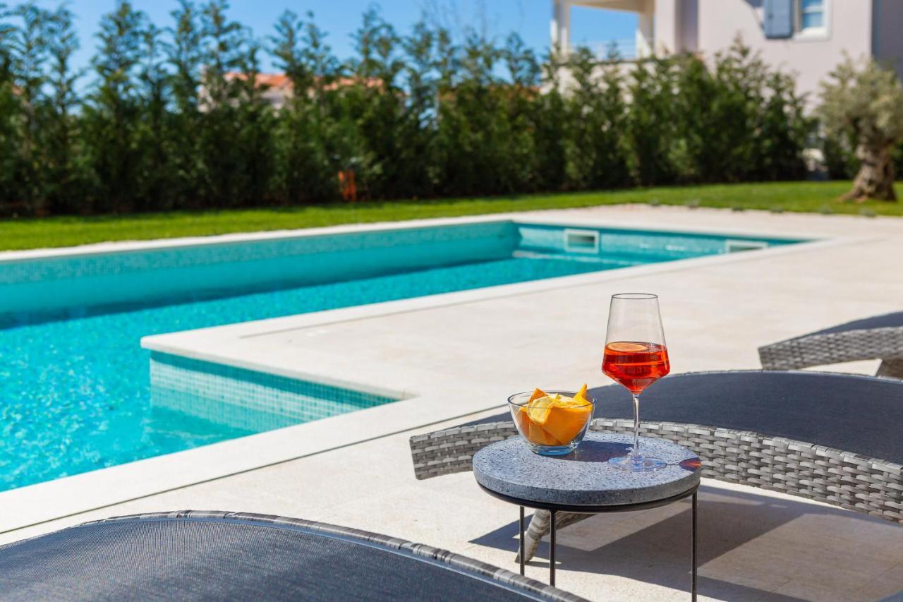 Villa Harmony By Ilc Brtonigla Exterior photo